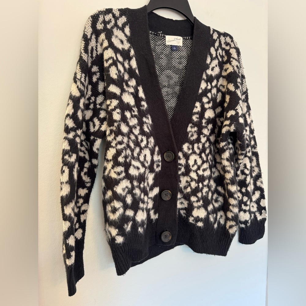 Universal Thread Leopard Print Cardigan - Size Small - Picture 2 of 5